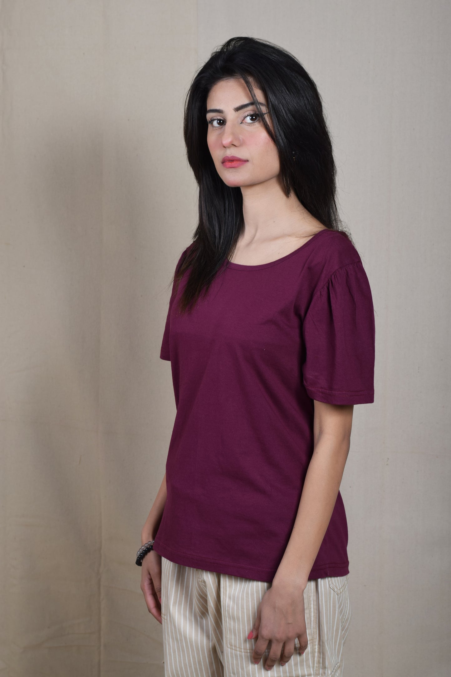 Puff Sleeve Round Neck T-Shirt - Maroon