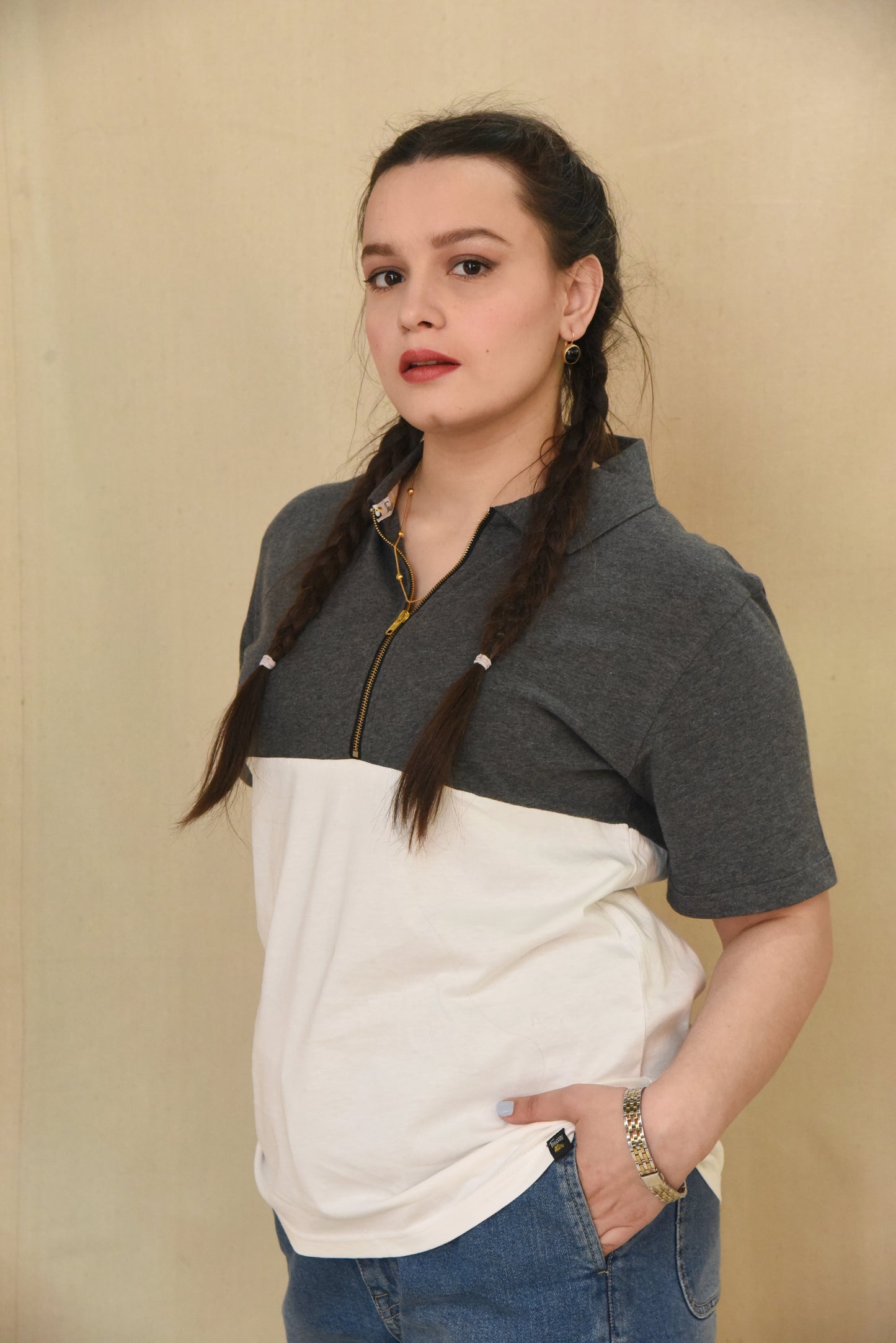Two- Tone Zip Polo T-Shirt - Grey/White